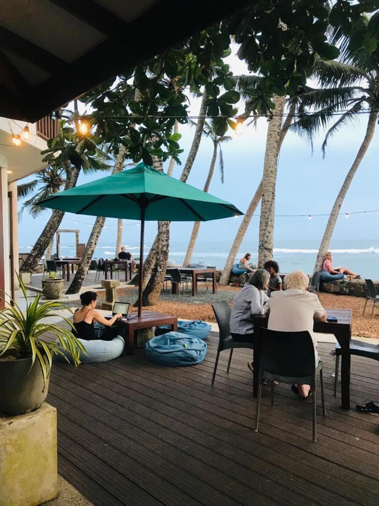 Beach Inns Holiday Resort Matara Extérieur photo