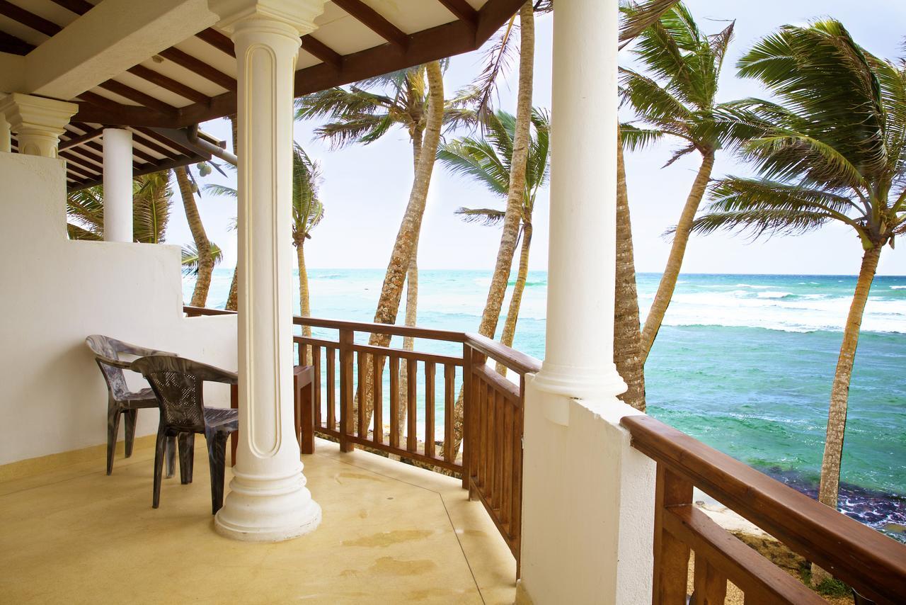Beach Inns Holiday Resort Matara Extérieur photo