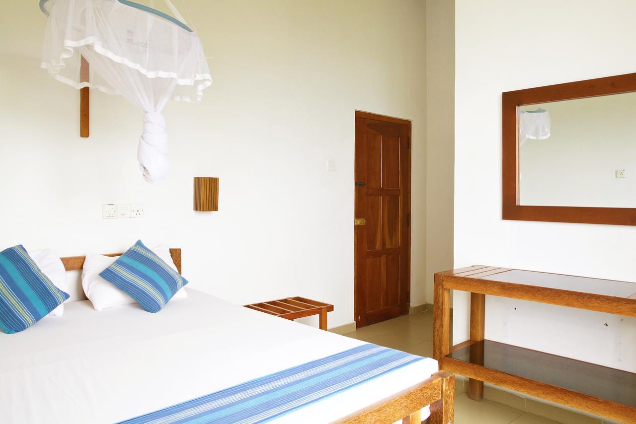 Beach Inns Holiday Resort Matara Extérieur photo
