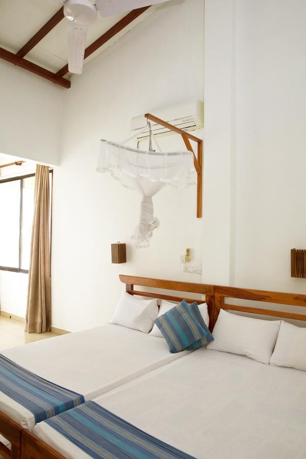Beach Inns Holiday Resort Matara Extérieur photo